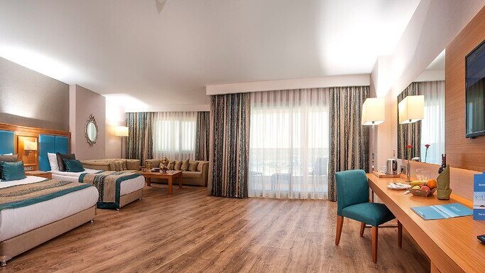 Aquasis De Luxe Resort & Spa